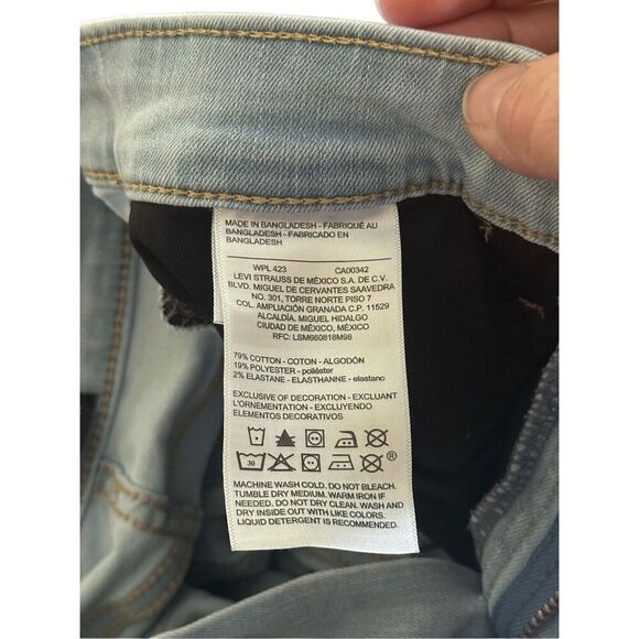 Denizen From Levi's Light Wash Ultra High Rise Super Skinny Jeans Ladies Size 27 - Picture 3 of 12